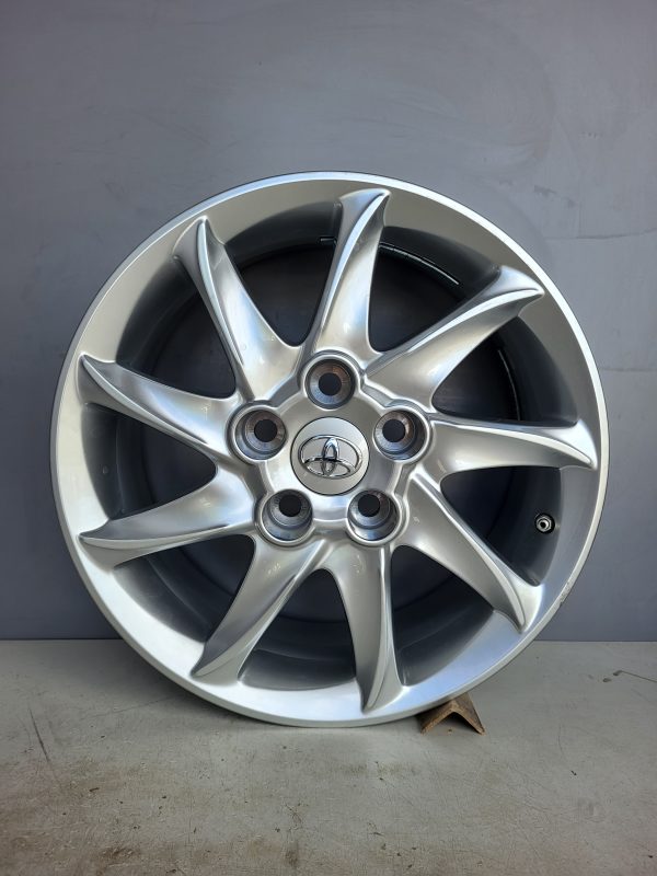 Toyotan alkuperäiset vanteet