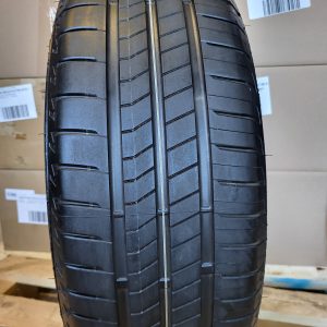 Bridgestone Turanza Eco 215/55-18