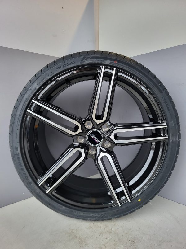 Uusi kesärengassetti 19" 5x112
