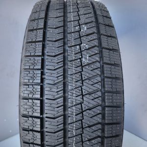 Bridgestone Blizzak Ice 205/55-16
