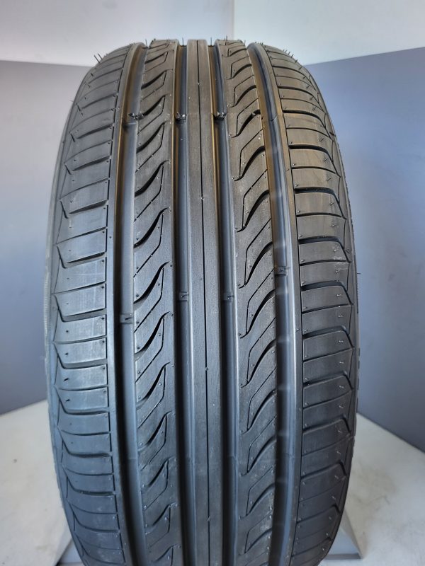 Landsail 225/50-18