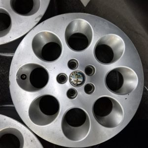 Alfa Romeo alkuperäiset vanteet